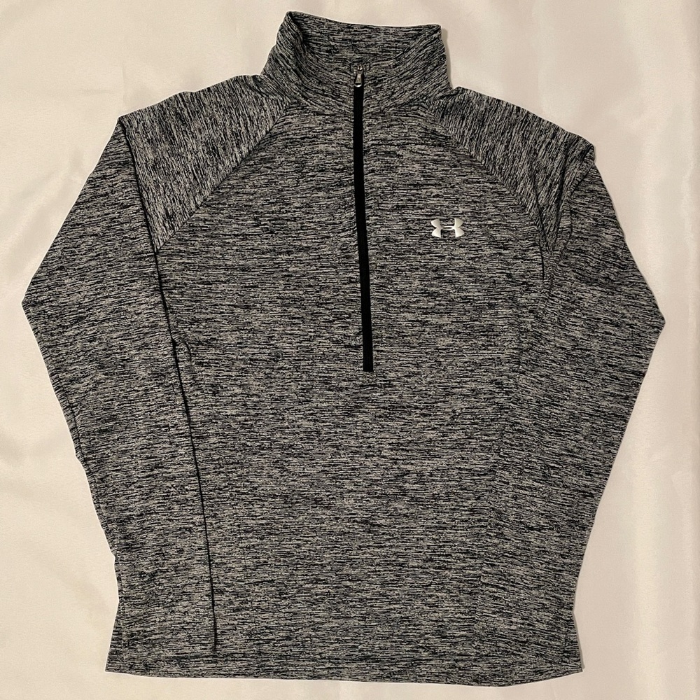 Women’s under armour long sleeve half zip jacket size medium